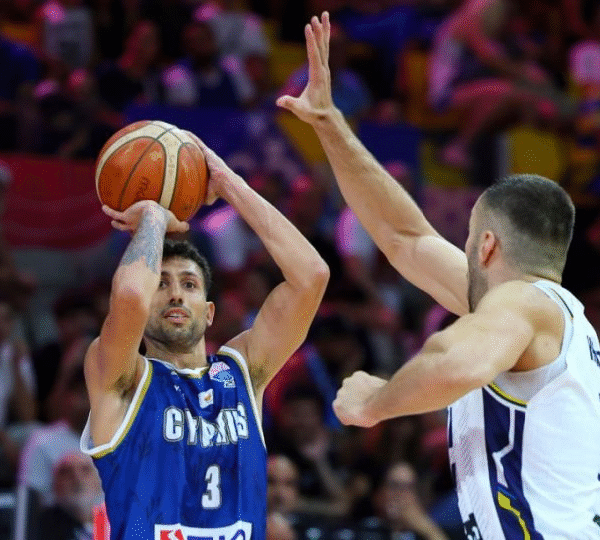 Greece Move to 2–0: Businesslike Win Keeps Group C on Track