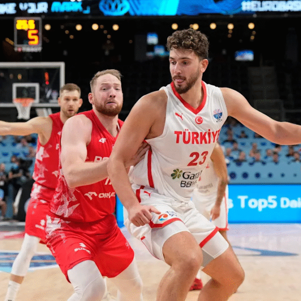 Turkey Surges Past Poland to First Semifinal Since 2001
