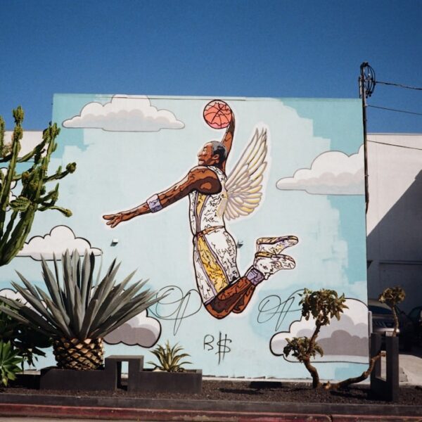 The Legacy of the Los Angeles Lakers: A Comprehensive Guide to the Purple and Gold