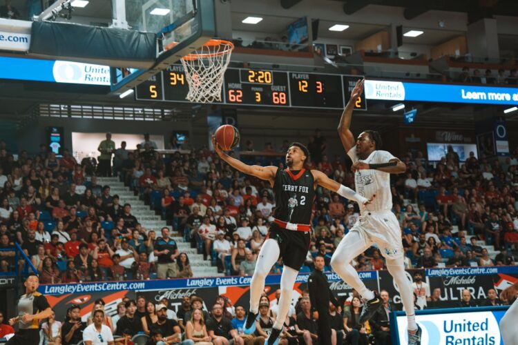 The Rise of a Basketball Legend: Uncovering the Fascinating Story of Kevin Durant